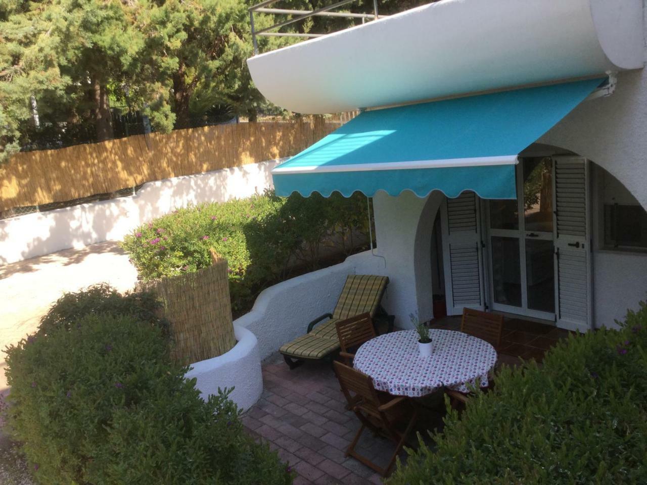 Residence I Faraglioni Mattinata Exterior photo